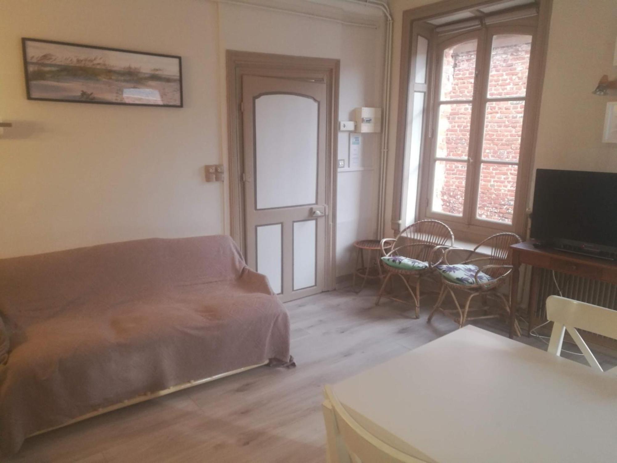 Le Renard D'Or Lägenhet Montreuil  Exteriör bild